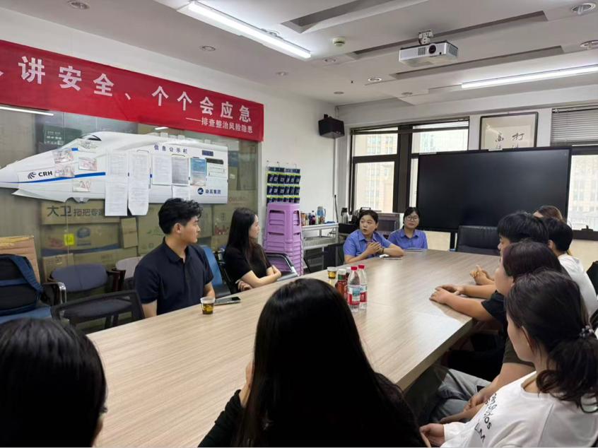 图片18.jpg 图片18.jpg