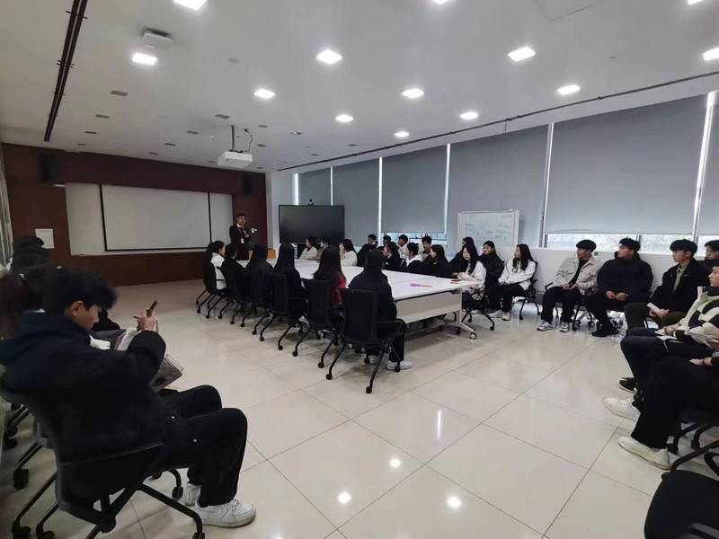 航空管理学院2021级各专业实习生顺利到岗实习 - 乘务学院